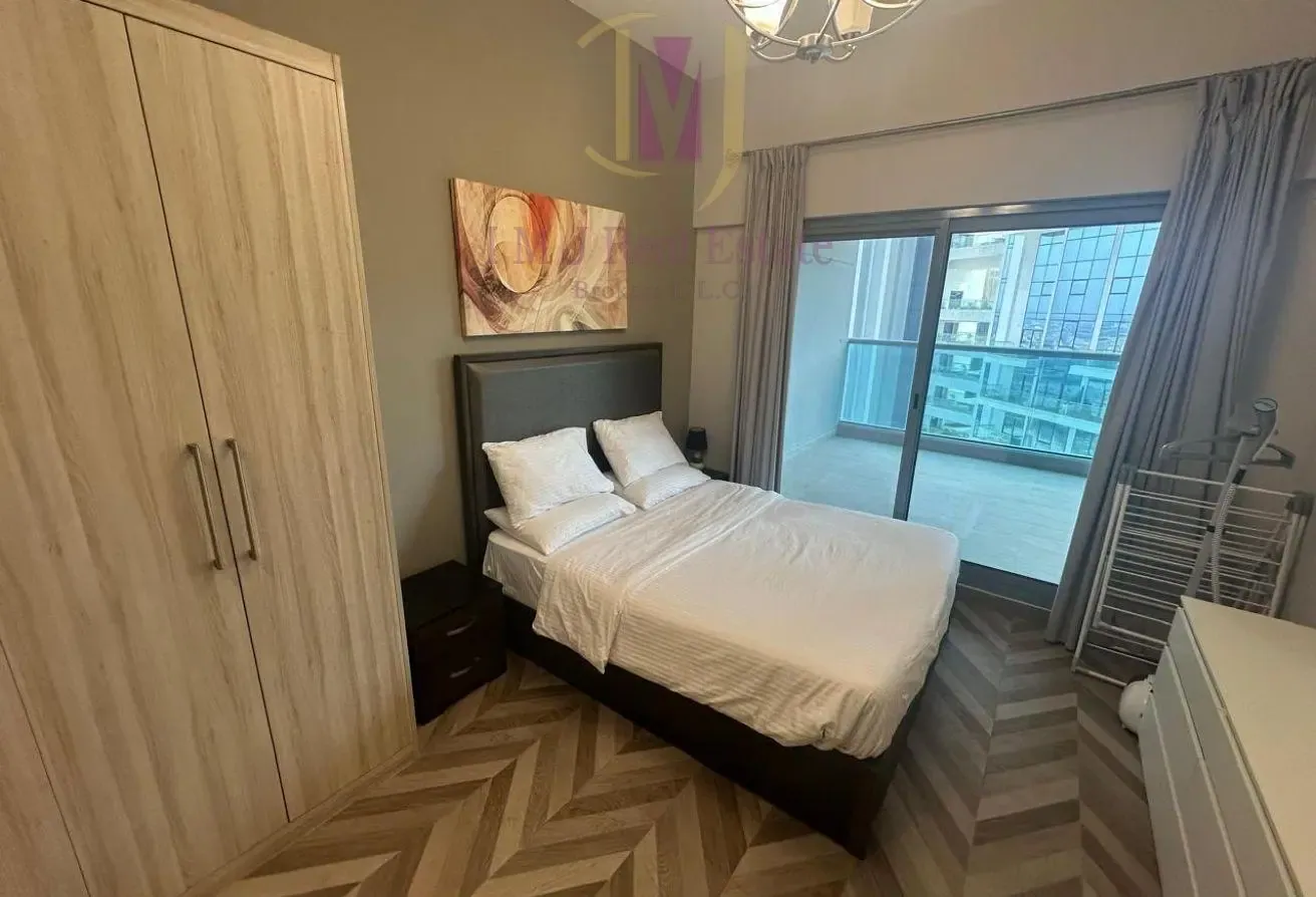 Furnished | Mid Floor | Canal View | Available