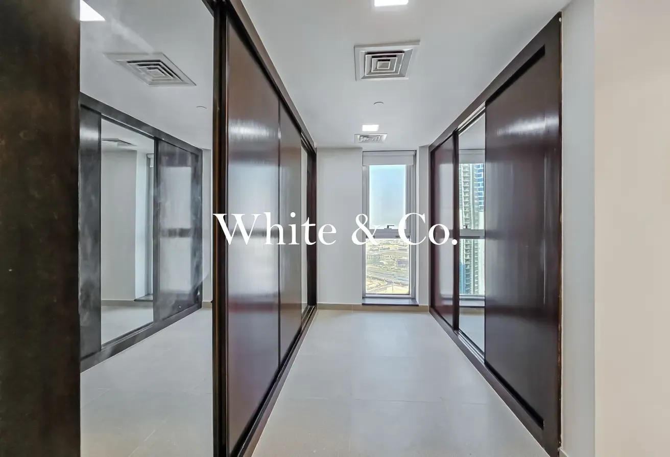 OVER 7500 SQFT | PRIVATE POOL | AVAILABLE