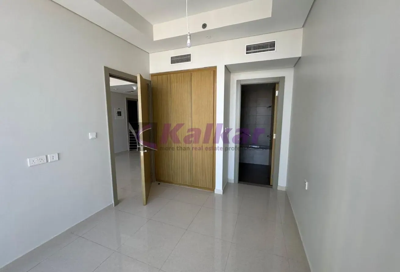 Spacious 2 BR | Prime Location | Sea View Balcony