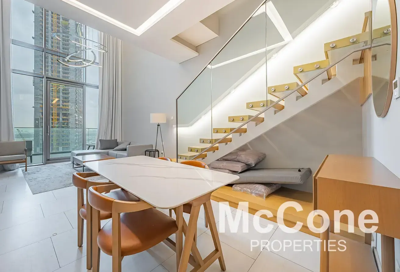 Loft | Premium Amenities | Vacant