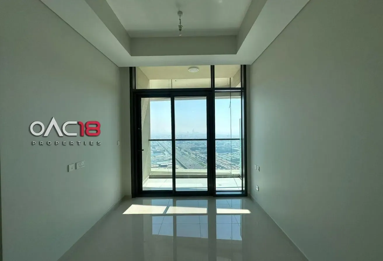 Semi-Furnished | High Floor | Canal View