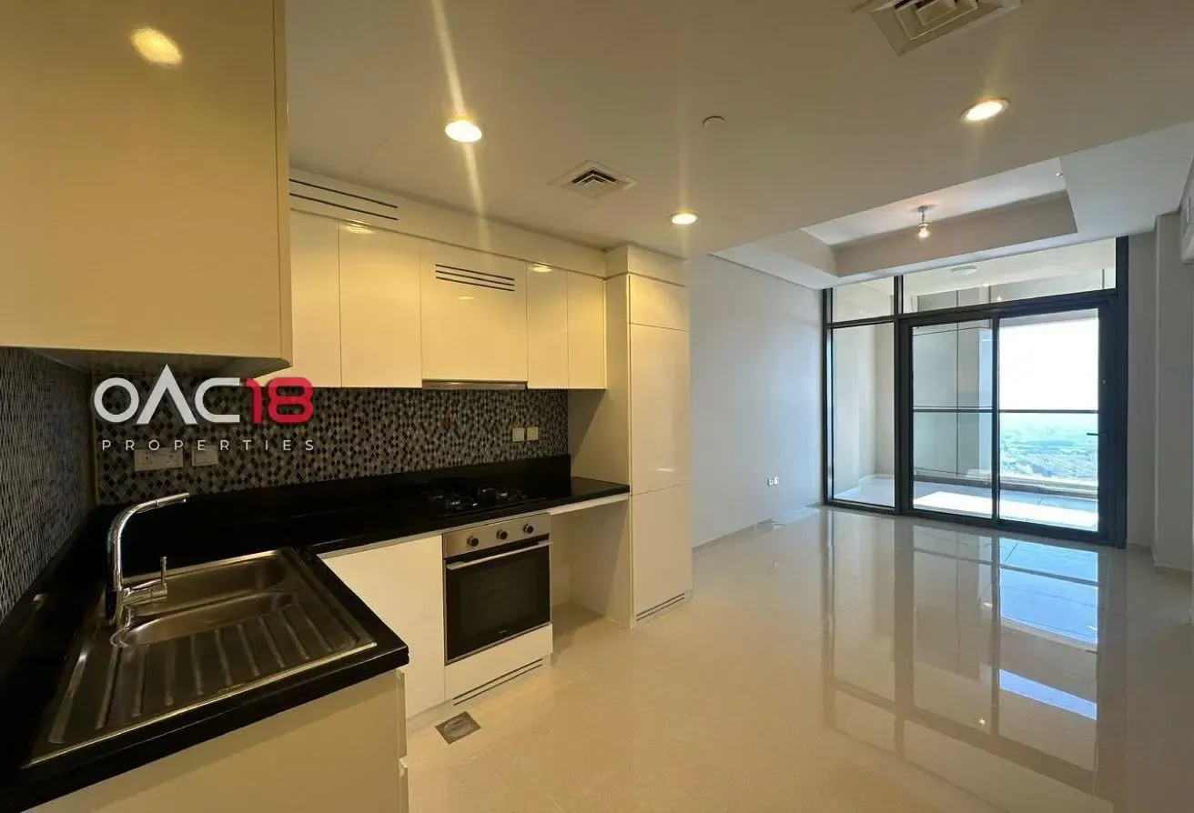 Semi-Furnished | High Floor | Canal View