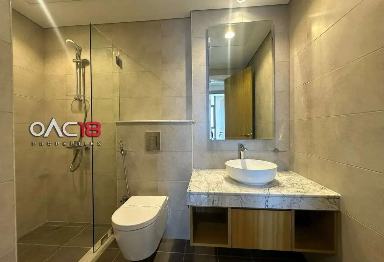 Semi-Furnished | High Floor | Canal View