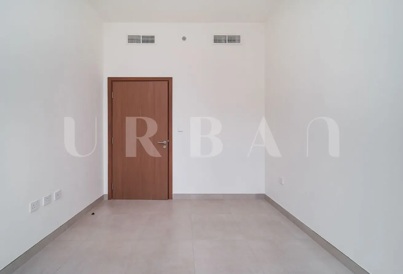 Negotiable | Ready to Move In | Building Expert