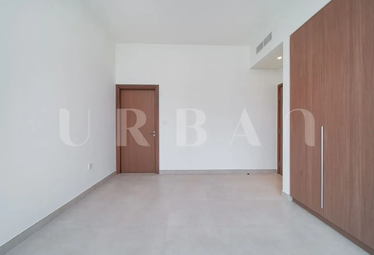 Negotiable | Ready to Move In | Building Expert