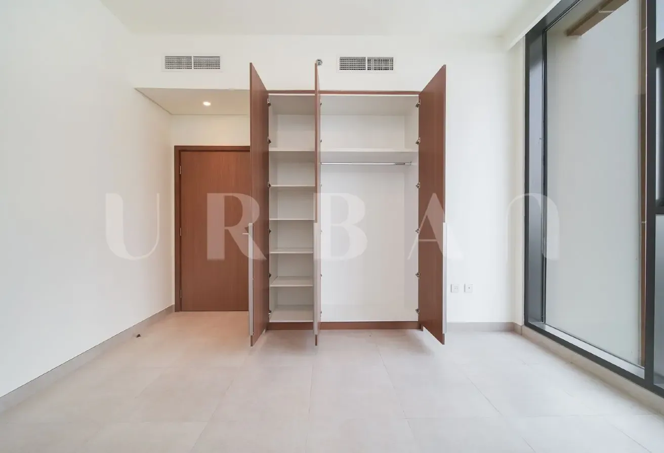 Negotiable | Ready to Move In | Building Expert