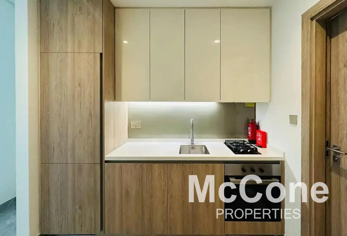 Full Canal View | High Floor | Prime Location