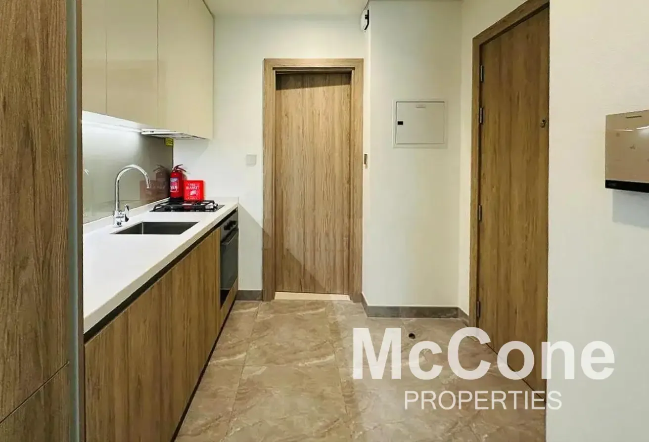 Full Canal View | High Floor | Prime Location
