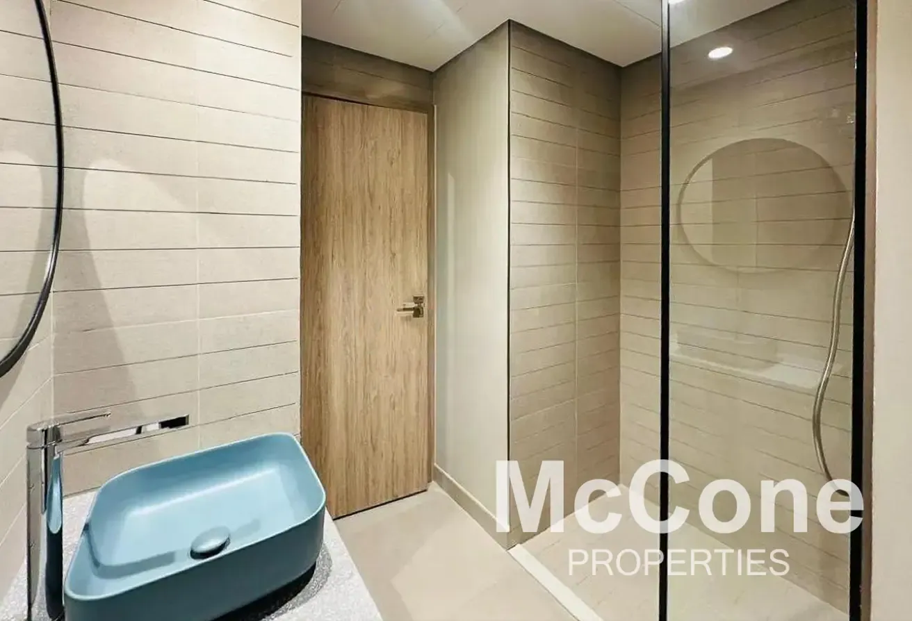 Full Canal View | High Floor | Prime Location