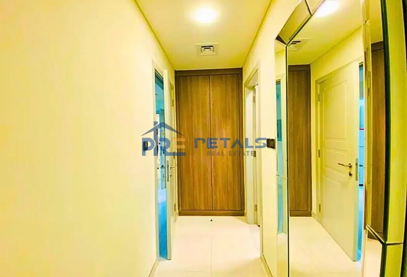 Furnished Bright Spacious 1BR Prime Location